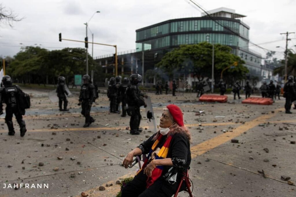 #SOSCOLOMBIA